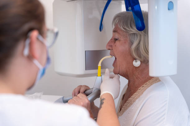 Best Broken or Cracked Tooth Emergency Dentist in West Park, CA